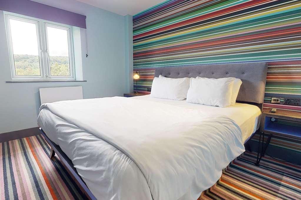 Village Hotel Cardiff Chambre photo